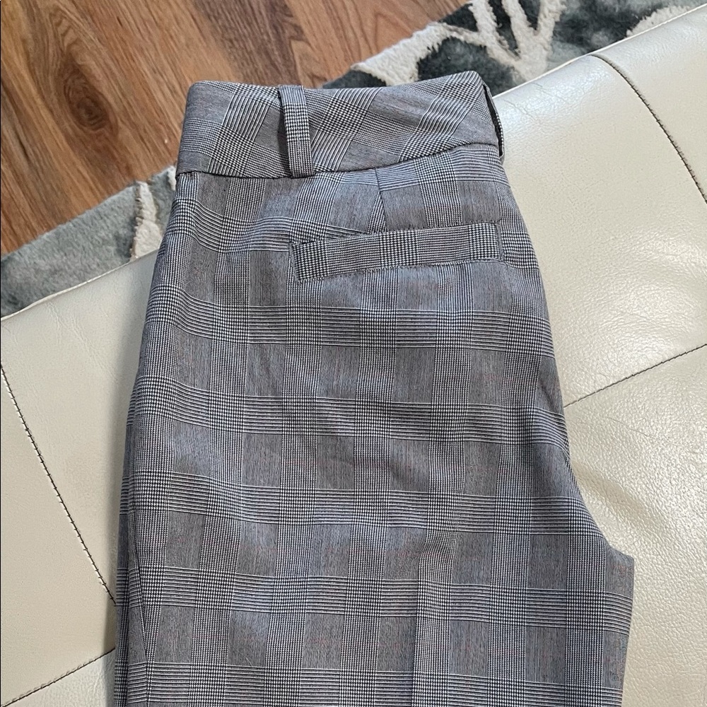 Banana Republic Trousers  - Martin Fit - 
Excellent Condition!